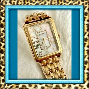 👑✅PRICE FIRM✅Fossil Gold Tone Rectangular Mother-of-Pearl Watch. Brand New!